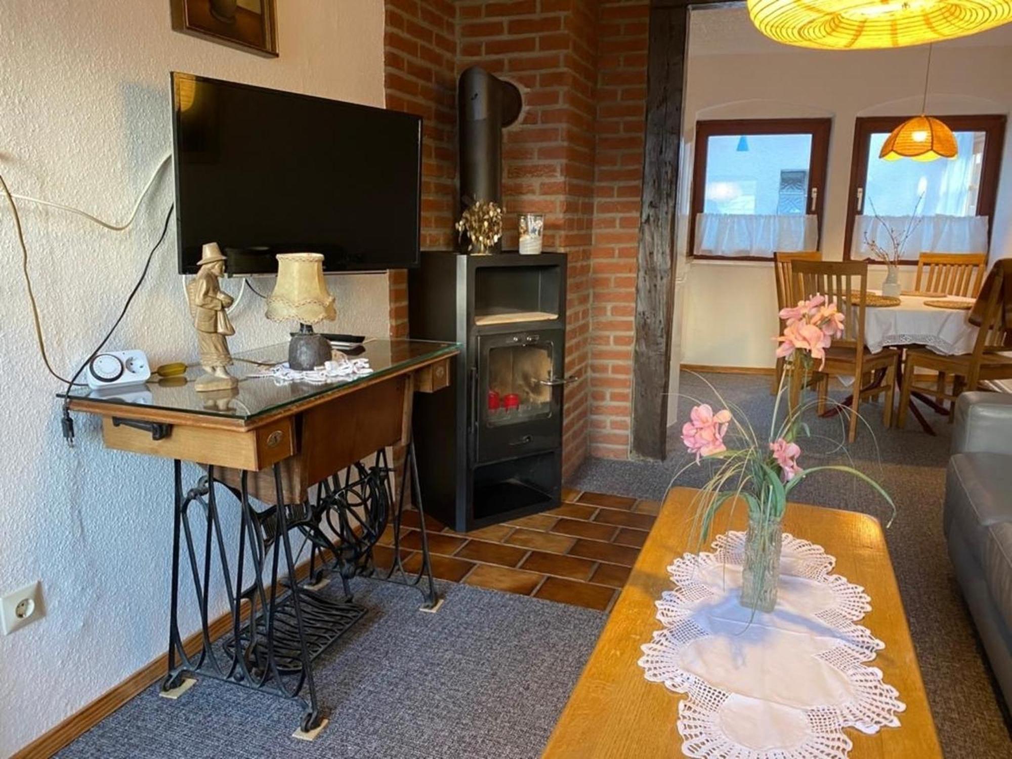 Altstadthaus Zur Weide 하일리겐하펜 외부 사진
